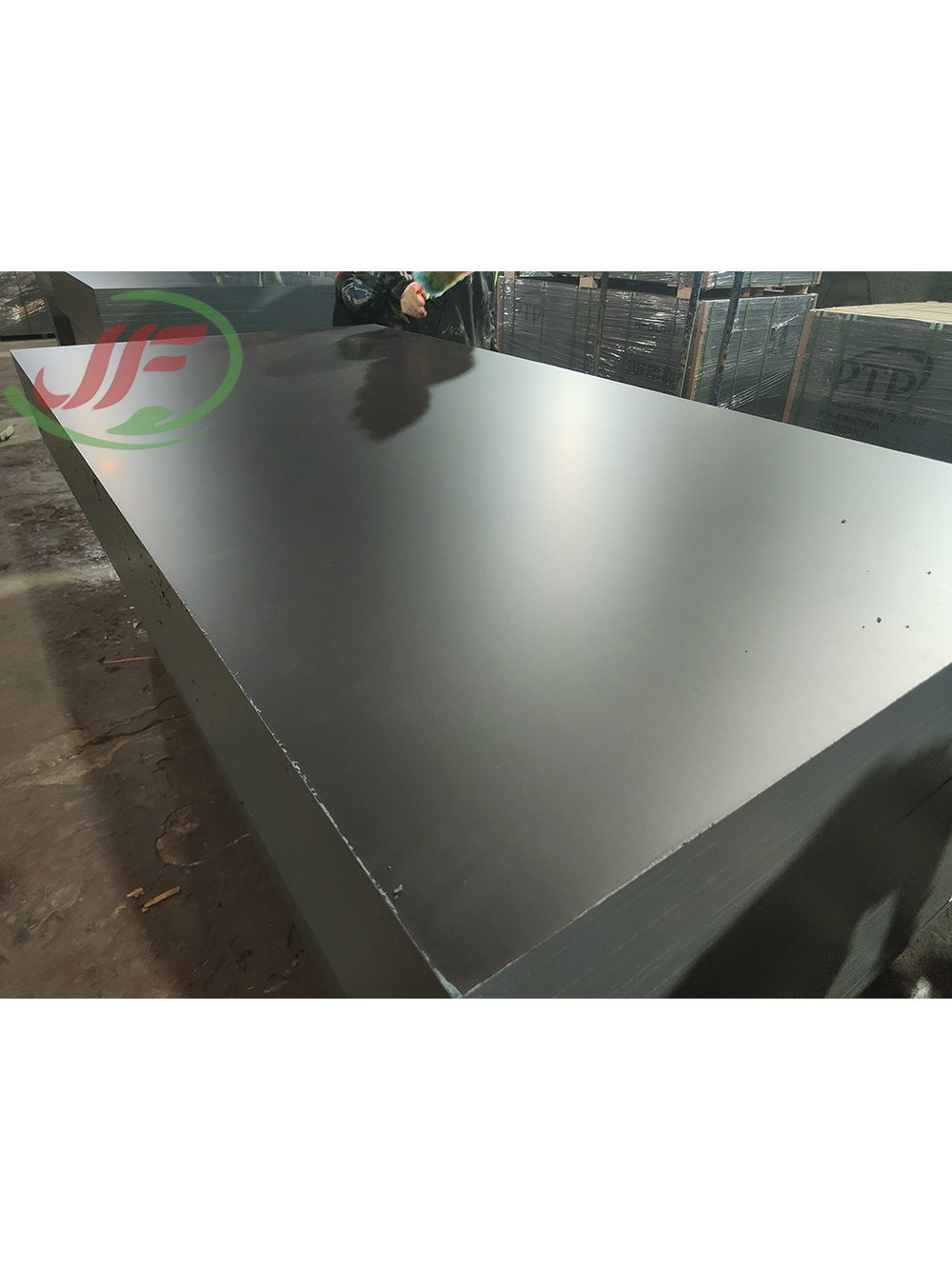 BLACK FILM FACED PLYWOOD