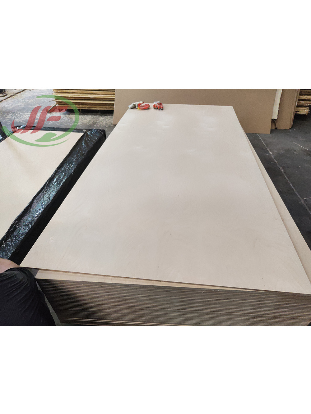 BIRCH PLYWOOD