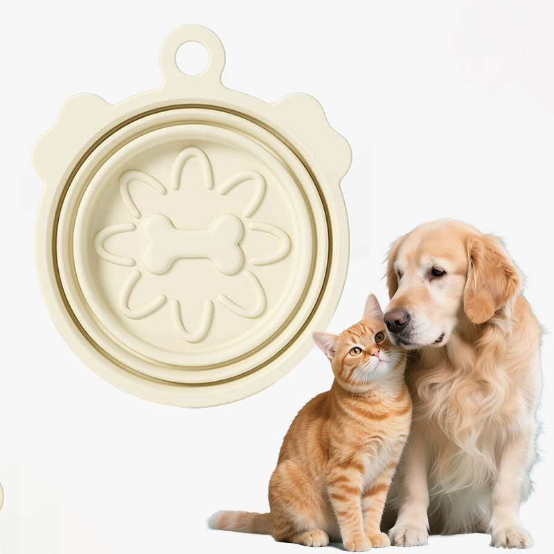 Design Collapsible Silicone Pet Yogurt Licking Bowl with Suction Base Slow Feed Travel Bowl BPA-Free OEM Custom Colors Available