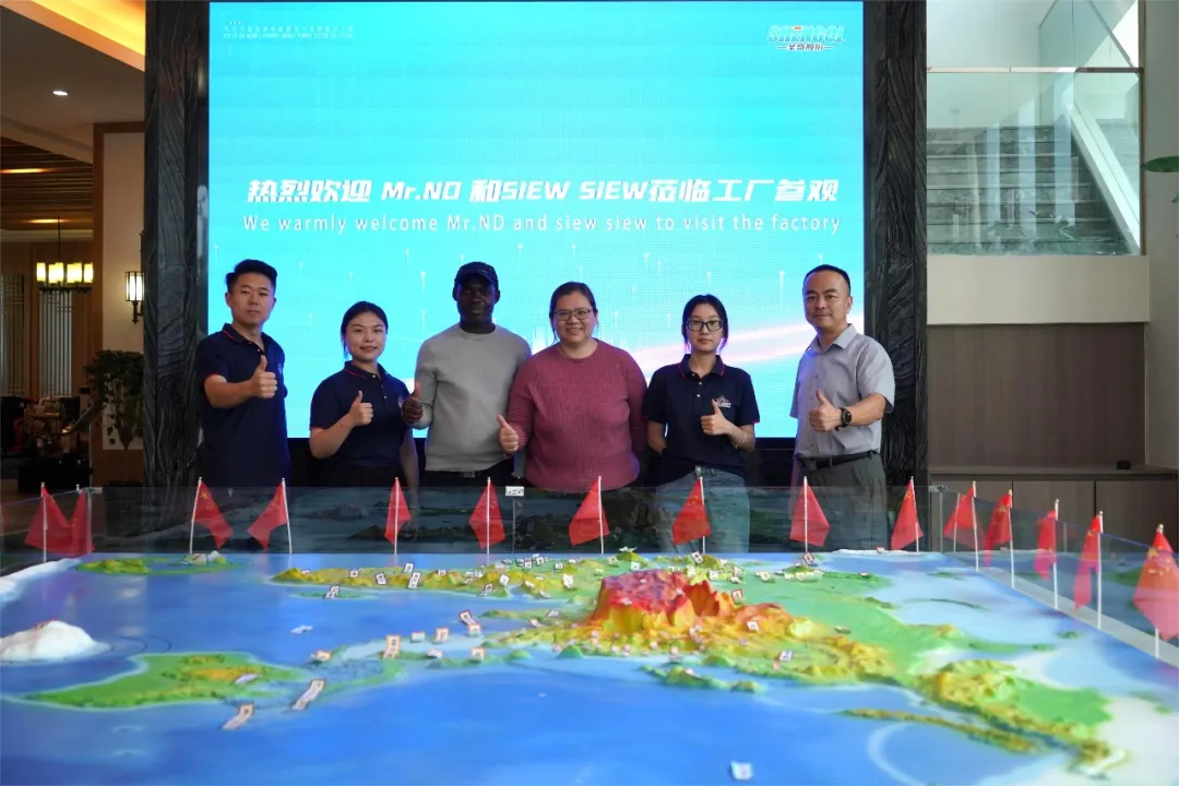A delegation of Nigerian traders, led by Mr. ND, visited Shengqi Technology and Cornwall Holdings for machine inspection and delivery, aiming to expand cooperation in generator set exports. A delegation of Nigerian traders, led by Mr. ND, visited Shengqi Technology and Cornwall Holdings for machine inspection and delivery, aiming to expand cooperation in generator set exports.