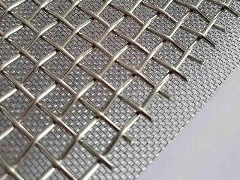Stainless steel crimped wire mesh