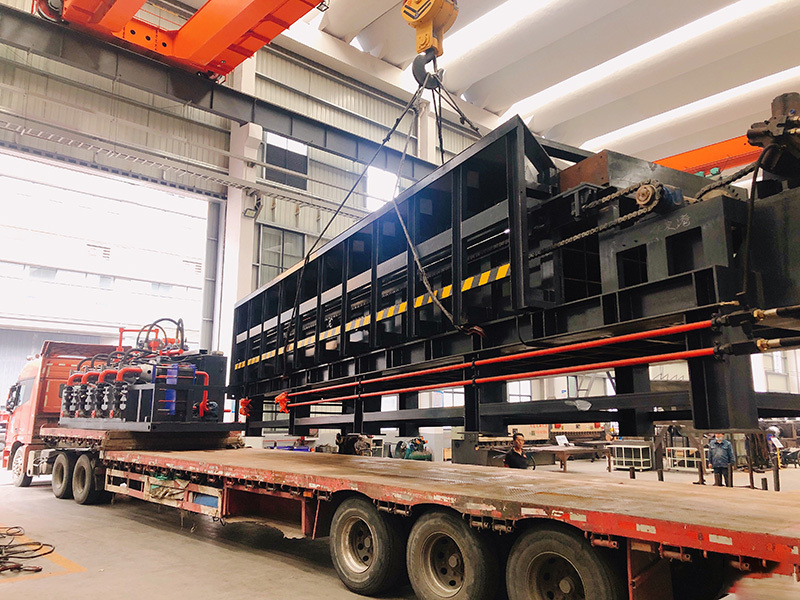 Loading and shipping Loading and shipping