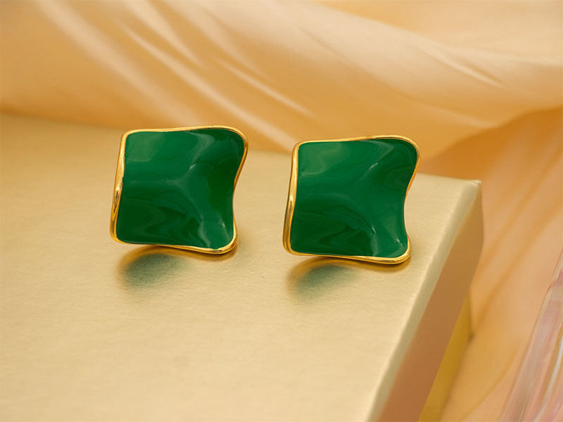 Irregular square earrings
