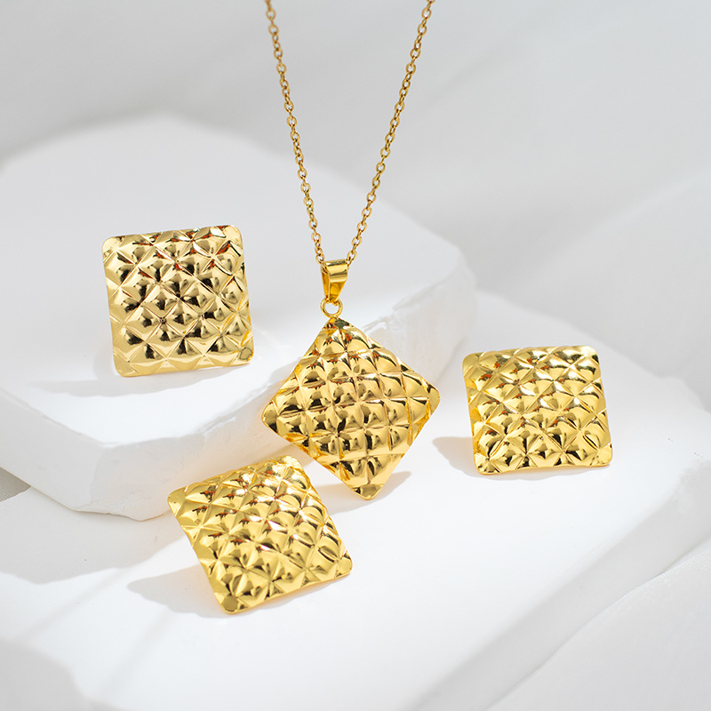 Square texture necklace set