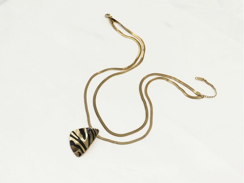 Discovering the Enchanting History of Gold Plated Necklaces and Personalization