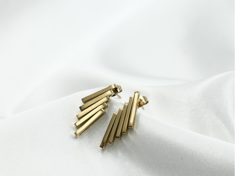 Irregular geometric earrings