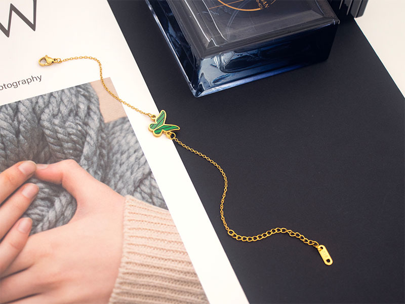 Butterfly pendant necklace