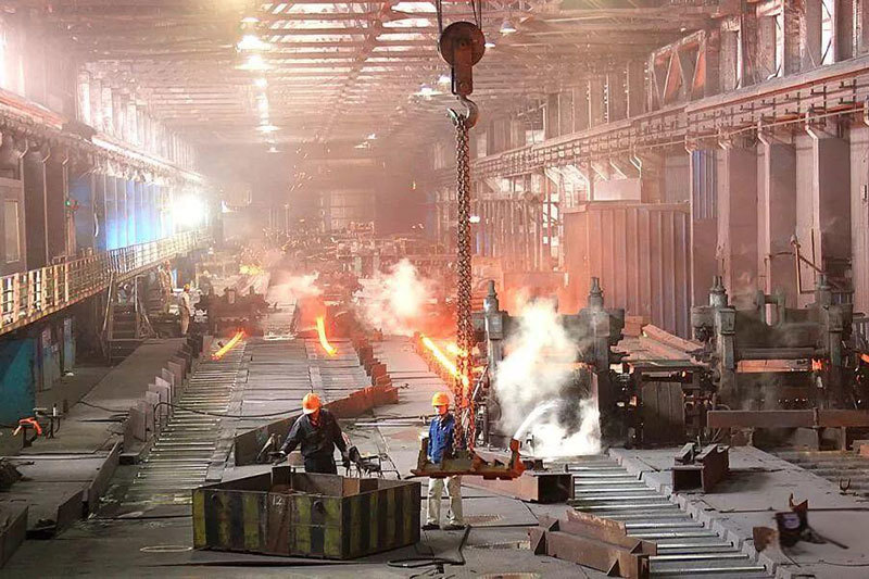 Continuous implementation of crude steel production control, promote the steel industry to reduce the amount of restructuring