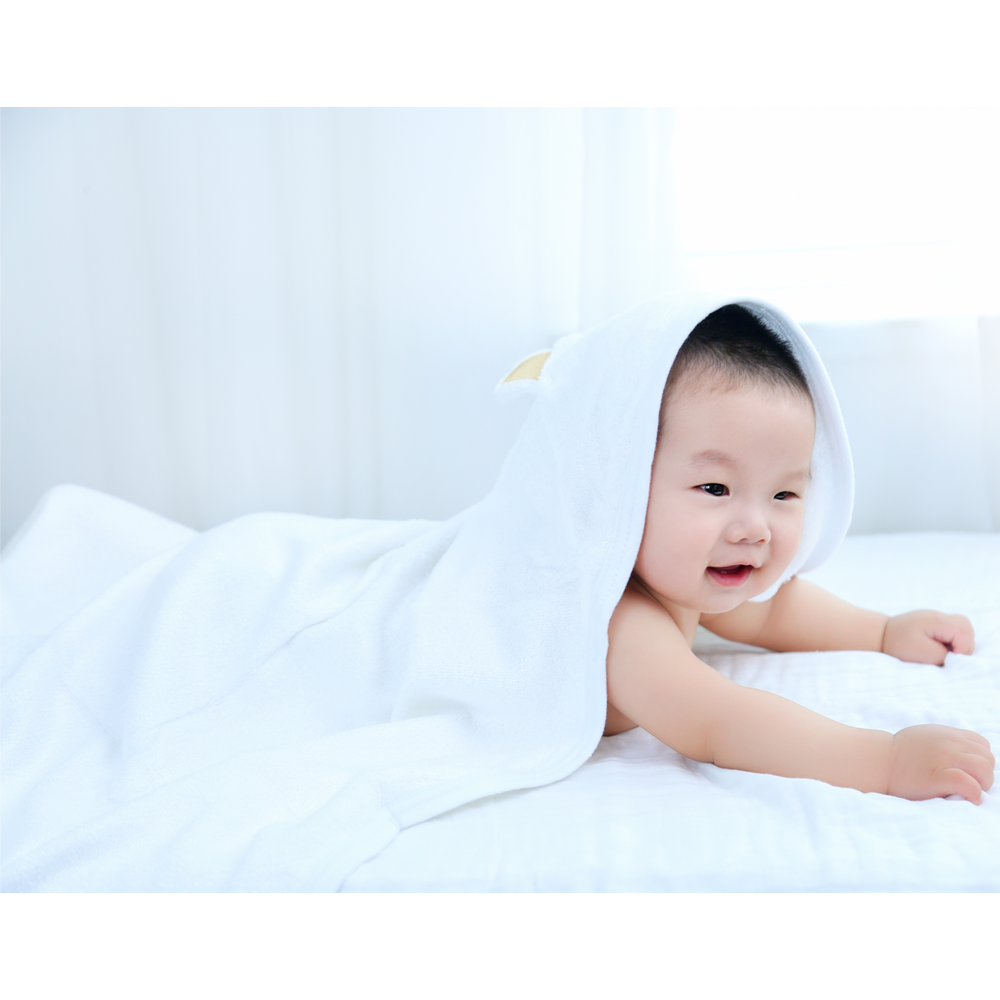 Kids Soft Bamboo Hooded Towel White Bear Design for Boys and Girl