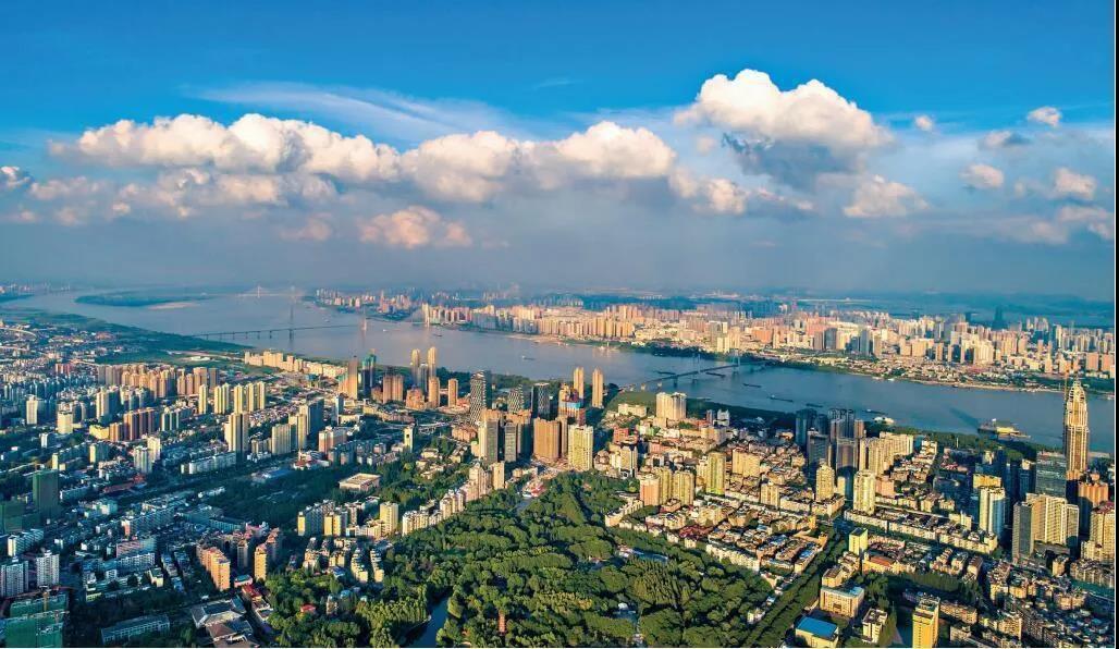 集團(tuán)引導(dǎo)基金投資的5家企業(yè)入選首批“湖北省專精特新‘小巨人’企業(yè)”