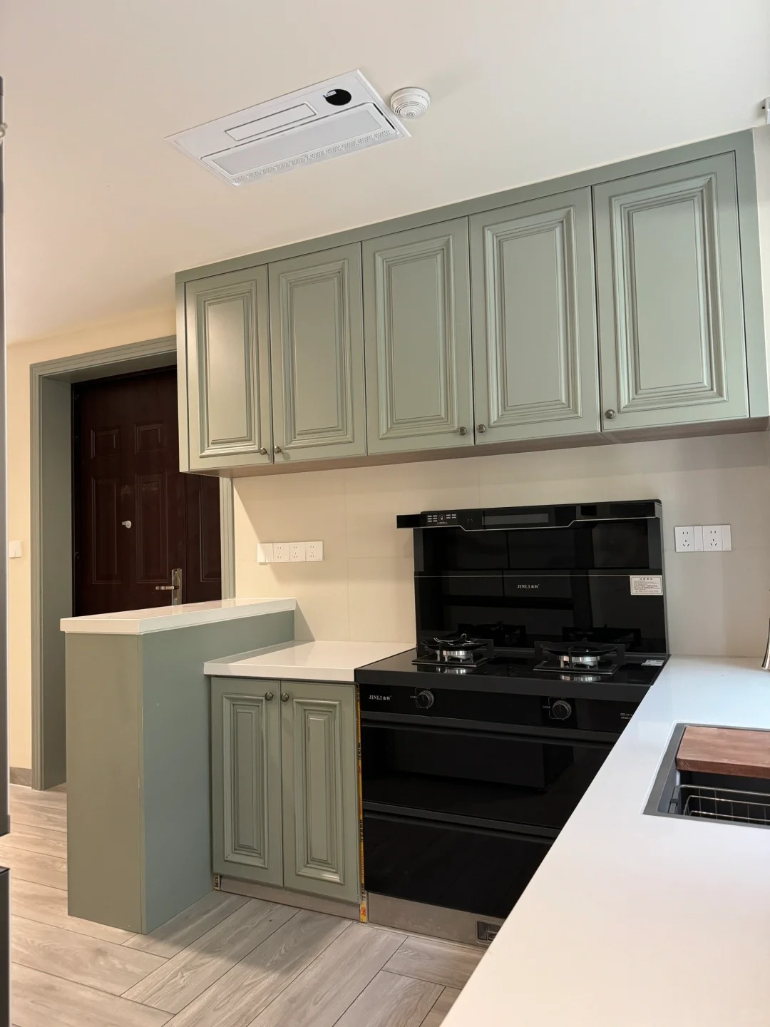 modern kitchen cabinet with 40mm thickness quartz top(1746687540391).jpg