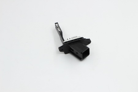 Automotive connector