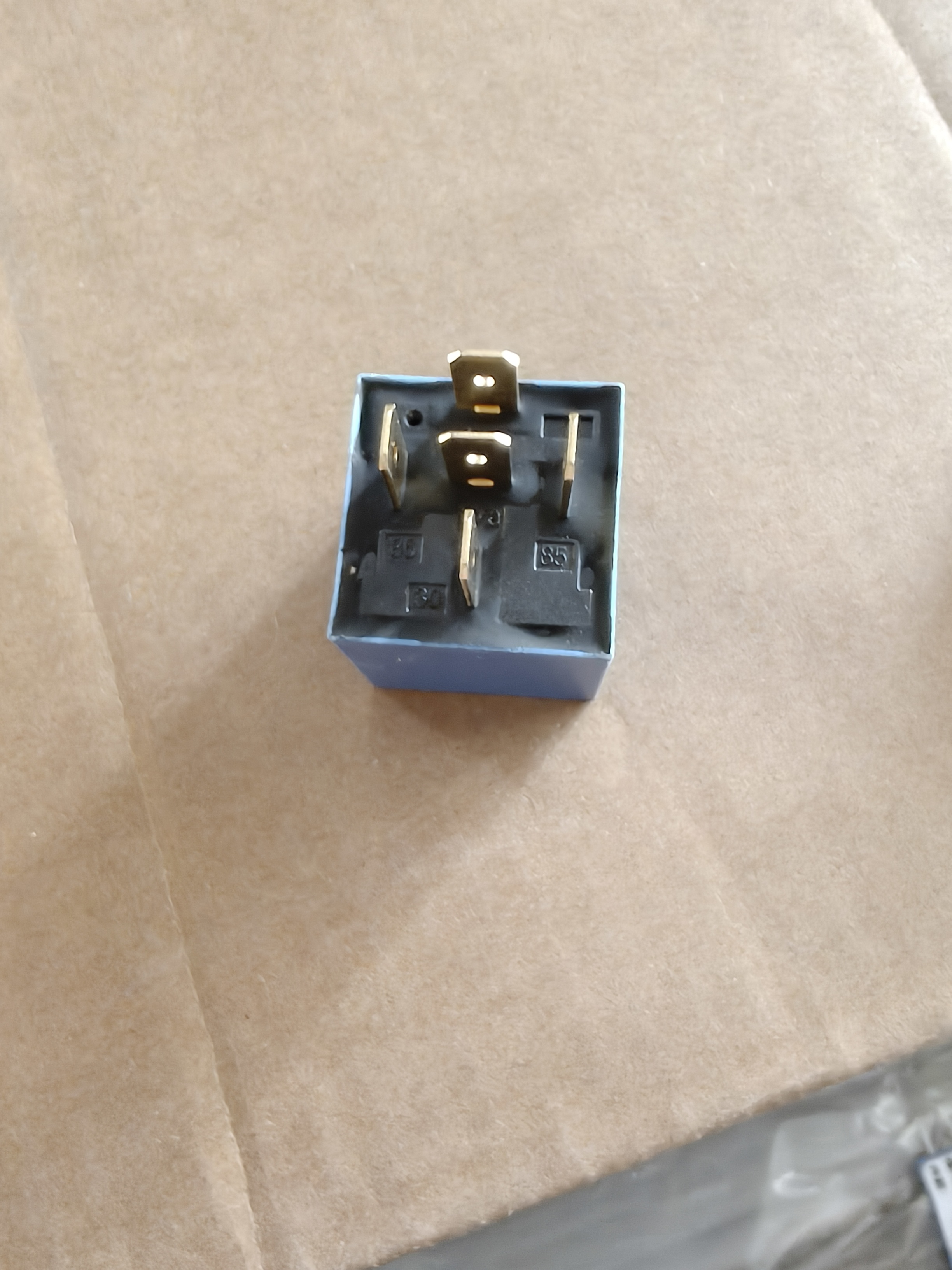 Relay 24V/30A 5-prong
