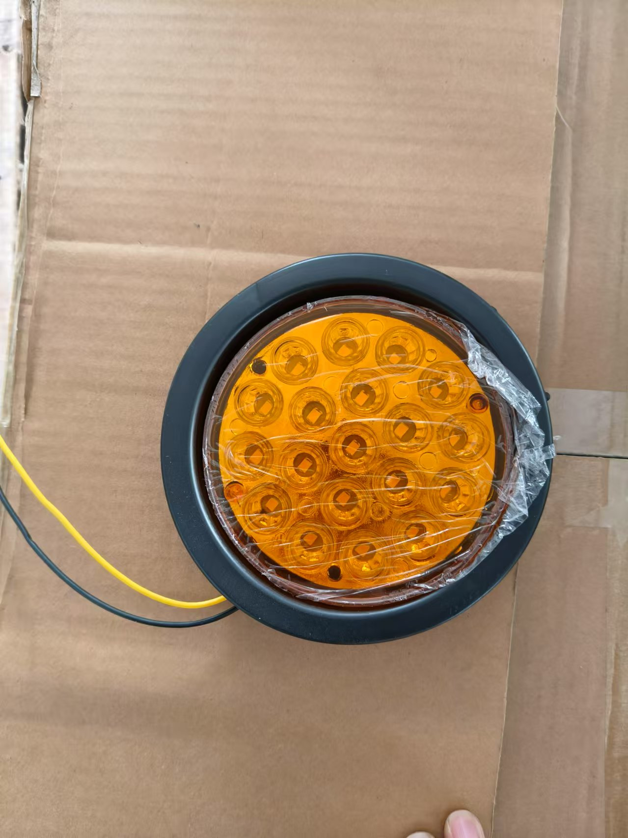 Triple Lamp - Round Yellow