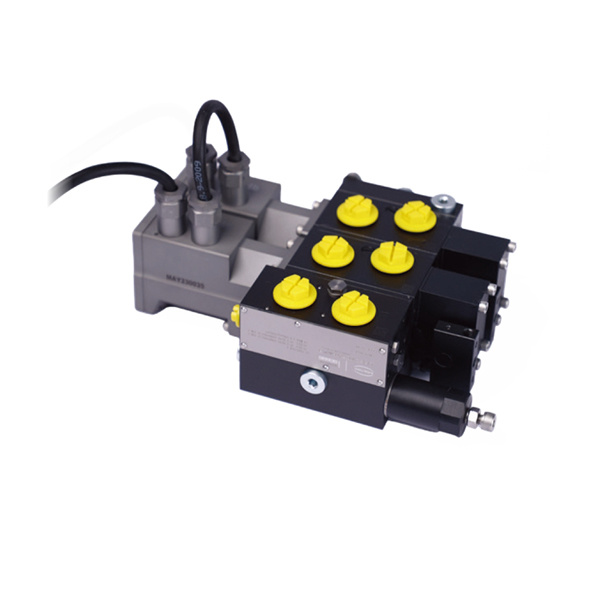 CAN bus proportional multi-way valve