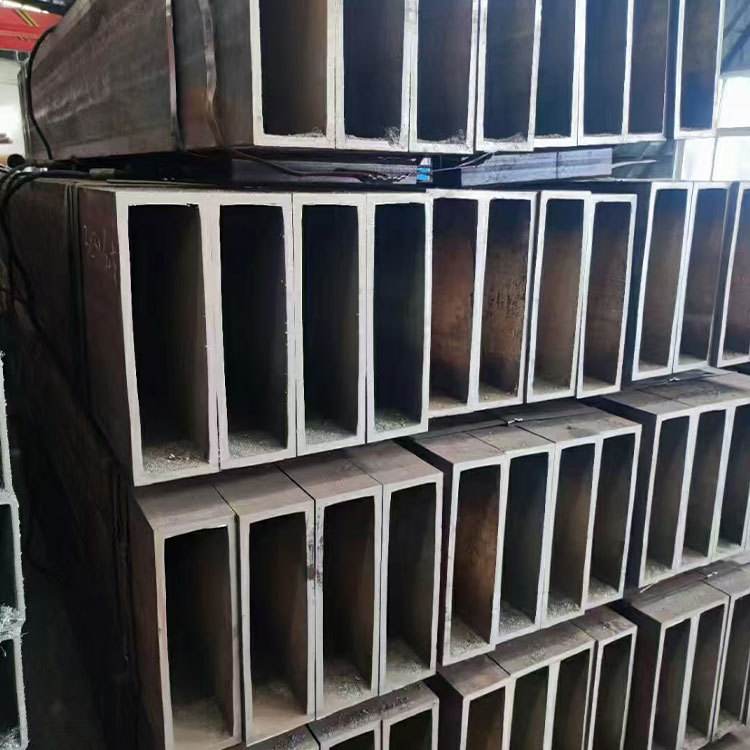 Right Angle Square Tube