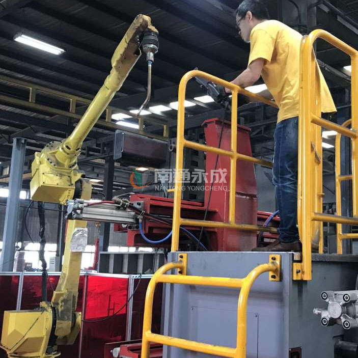 举升机：立柱滑台焊接工作站