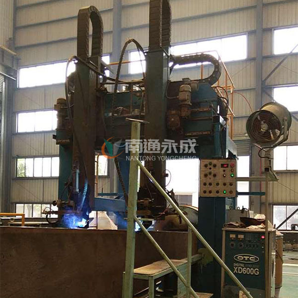 三菱重工船用起重机吊臂焊接机
