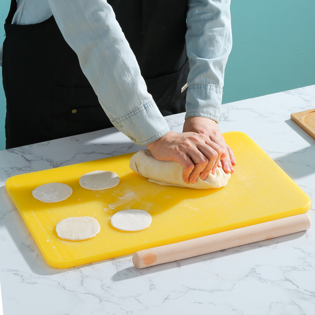 PE cutting board