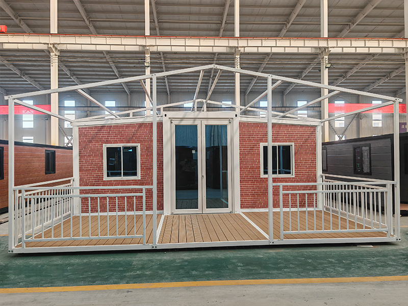 Double-wing Expandable Room