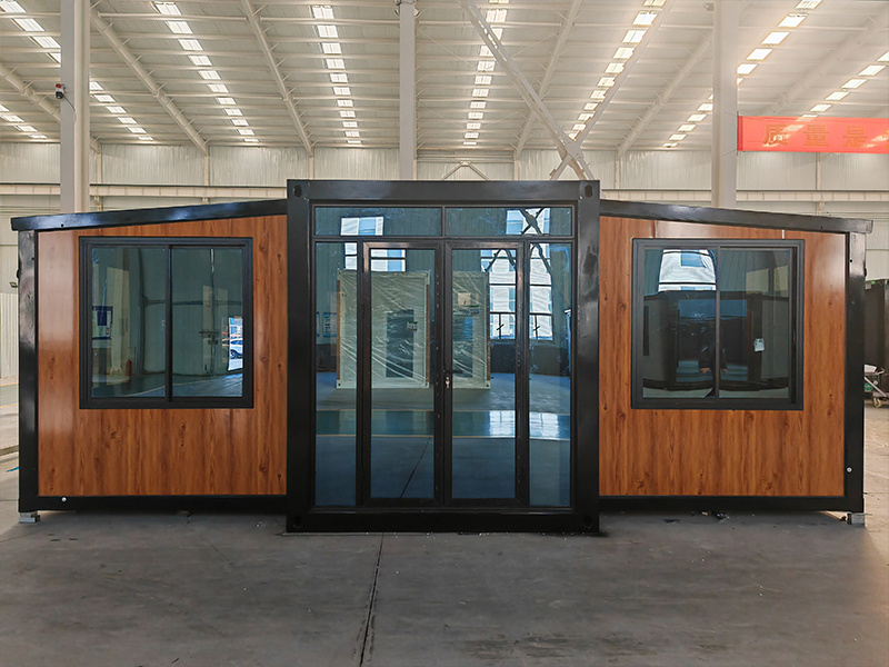 Double Wing Extension Room
