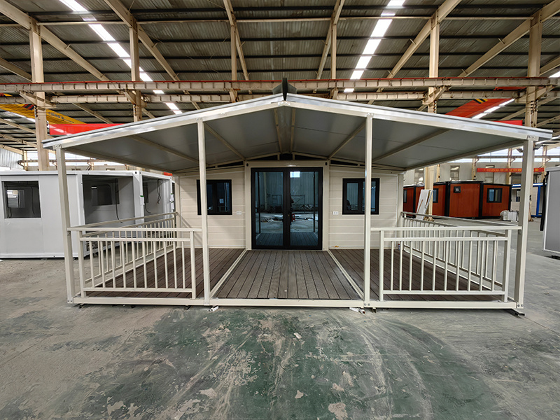 Two-Wing Extension Room