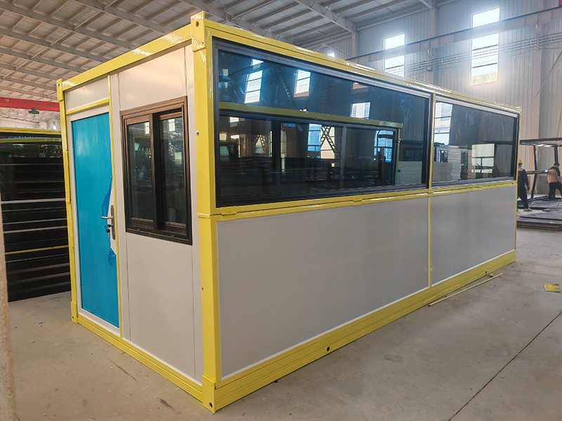 Double-wing expansion house