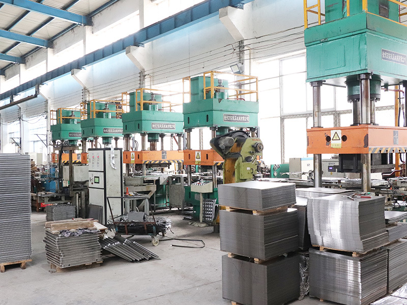 Steel floor fully automatic production line Steel floor fully automatic production line