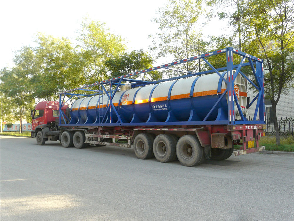 運(yùn)輸防腐罐車