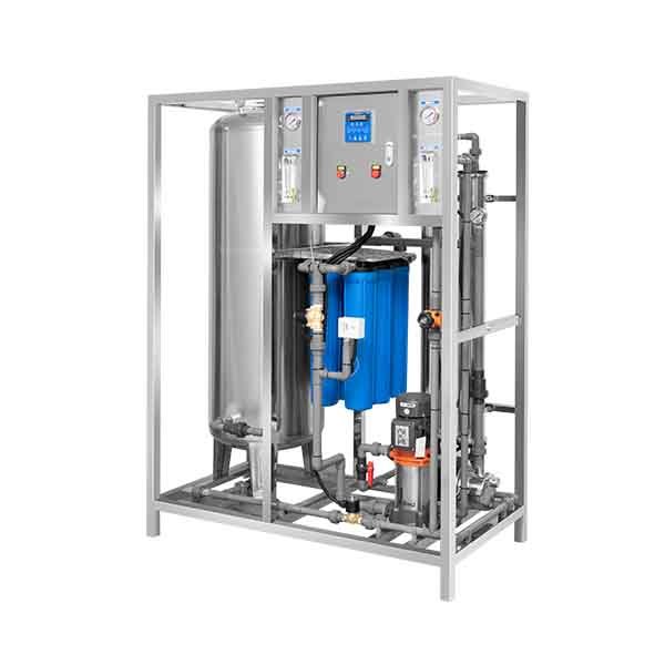 0.5 ton pure water tank + 6 blue bottles