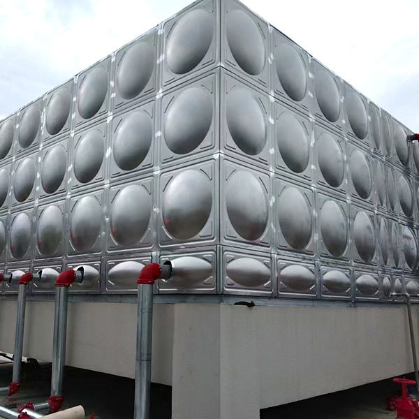 Stainless steel water tank