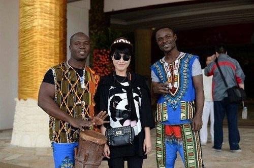 From simple to complex, and from complex to simple, tell you about the characteristics of African clothing