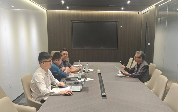 Indian Oil Corporation sent representatives to visit SINOSOURCE and 150mm thick SA387Gr11CL2 steel plate was shipped successfully.