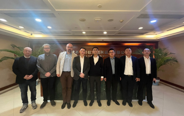 Un conocido y gran grupo industrial ruso envió una delegación de compras para visitar al Grupo Sinosource