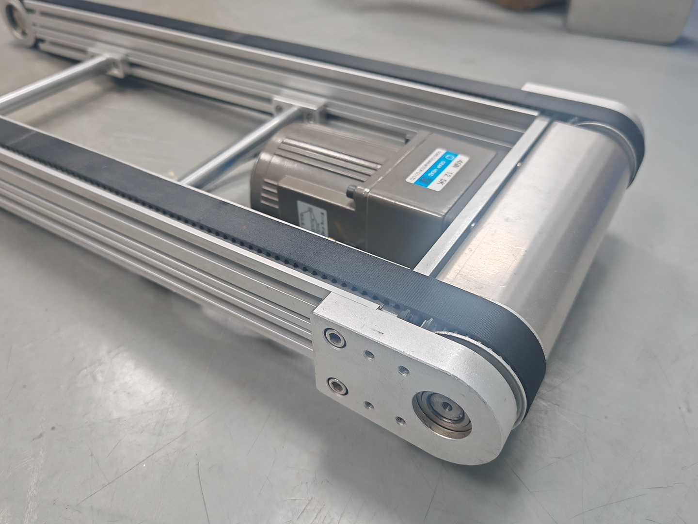 Conveyor Machine