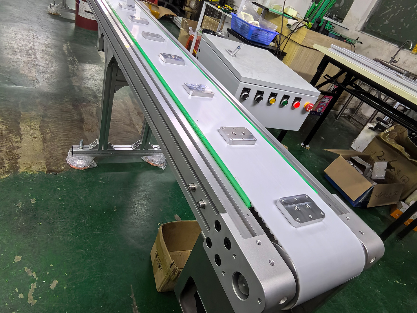 Conveyor Machine