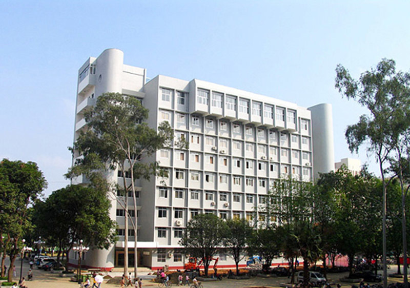 广西大学行健学院教学楼