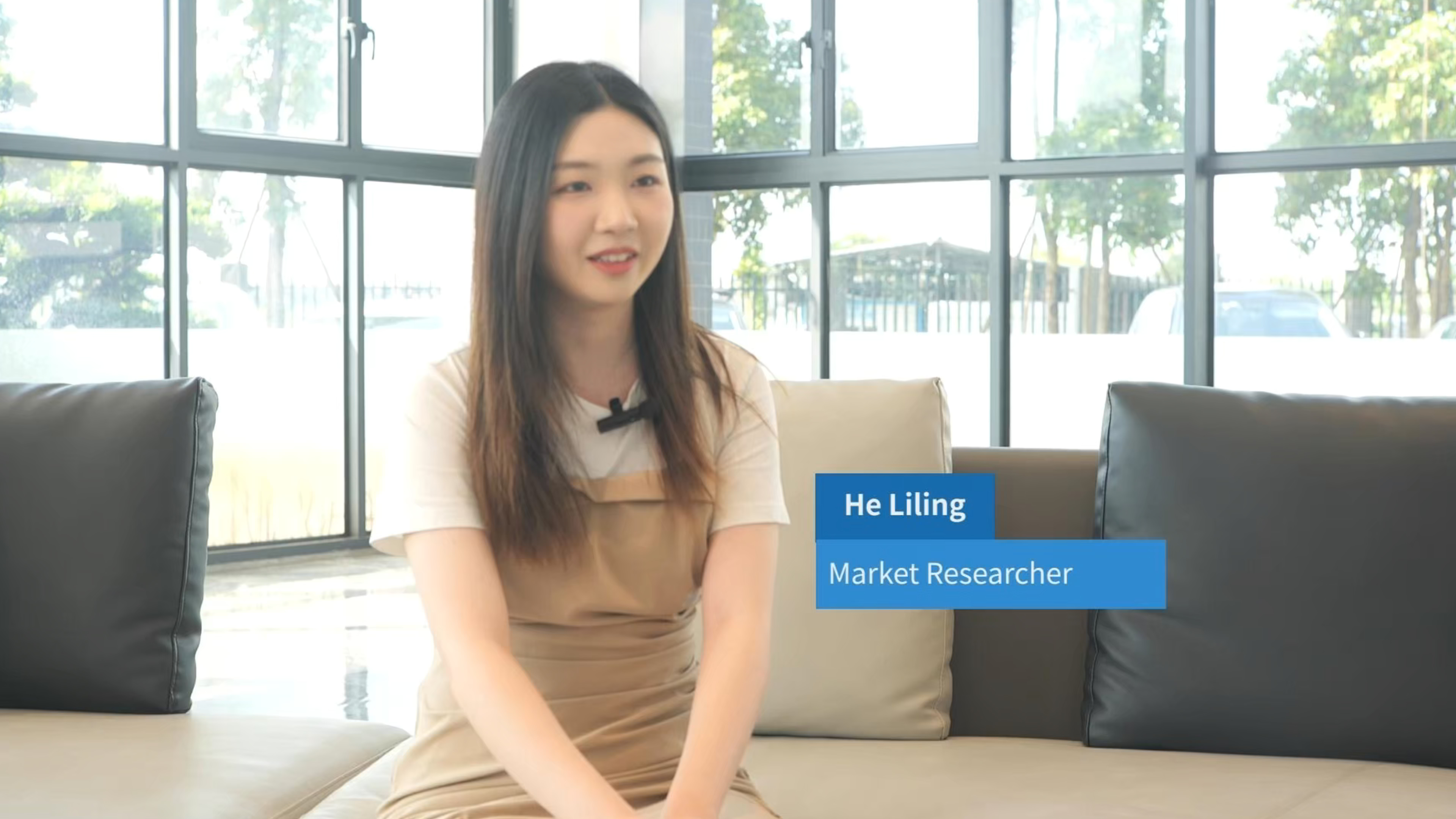 何丽玲——市场研究专员
