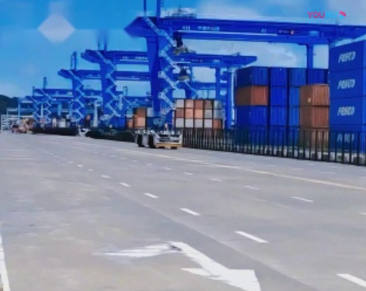 (Yongzhou) Driverless Container Transportation Vehicle