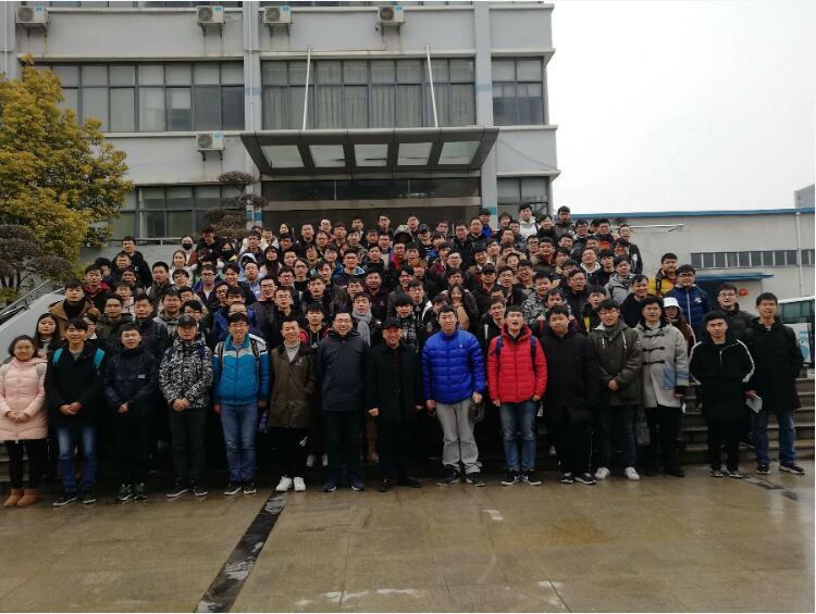 武汉大学机械设计及自动化专业师生在武汉asiagame液压旅行实习