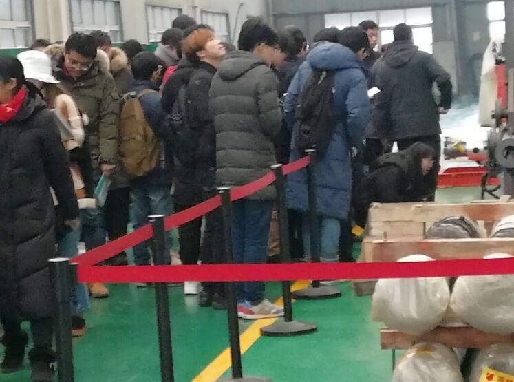 武汉大学机械设计及自动化专业师生在武汉asiagame液压旅行实习