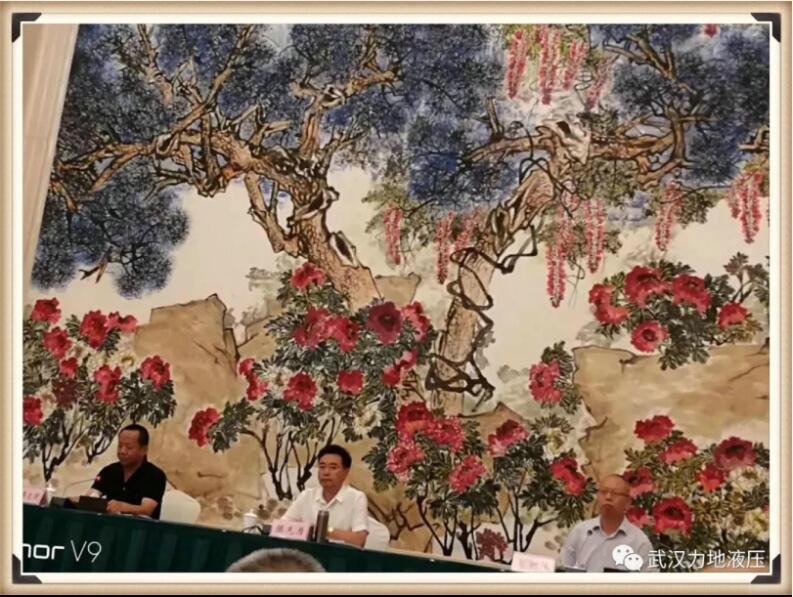 群贤毕至，，，，，，共商国是