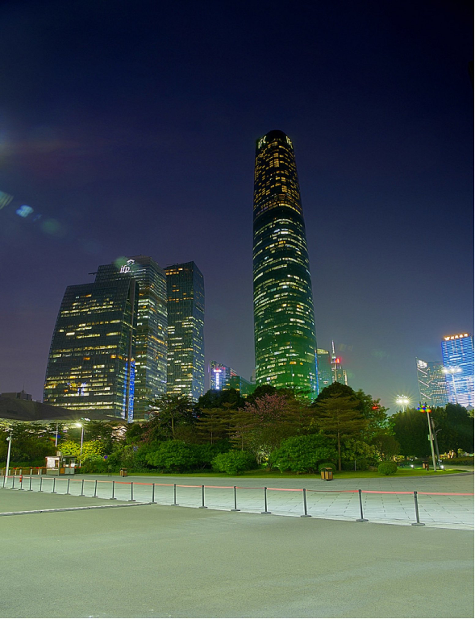  440.75米——广州珠江新城西塔（2007年）