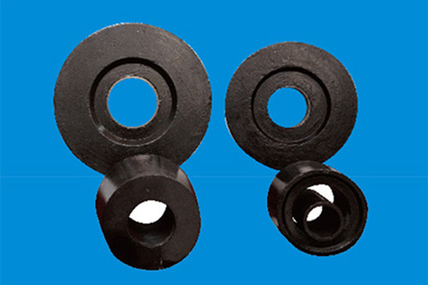 Steel pouring nozzle brick