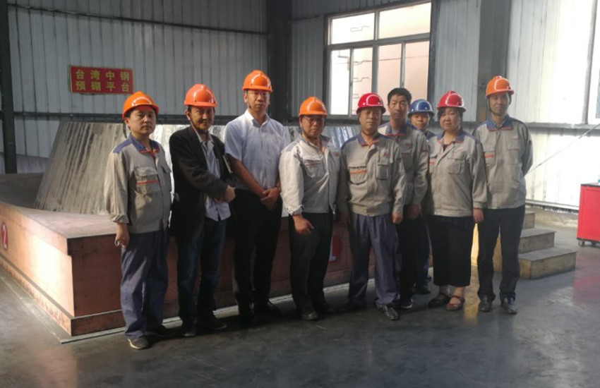 The bottom pre-laying of the two converters at Taiwan's China Steel Corporation has passed inspection.