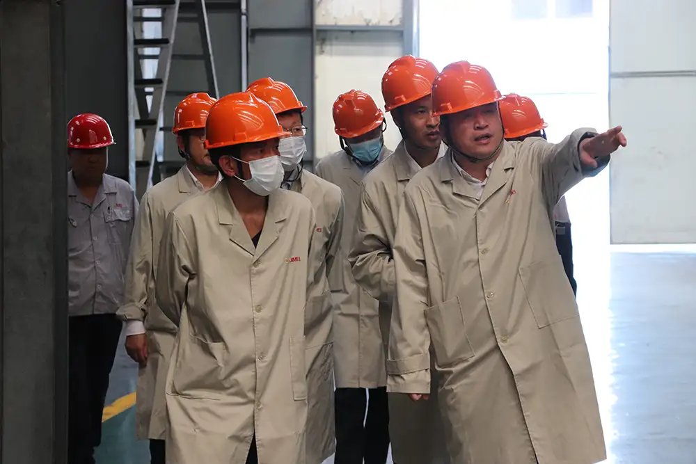 The sixth bi-annual board meeting of Jinan Ludong Refractory Materials Co., Ltd. was successfully held.