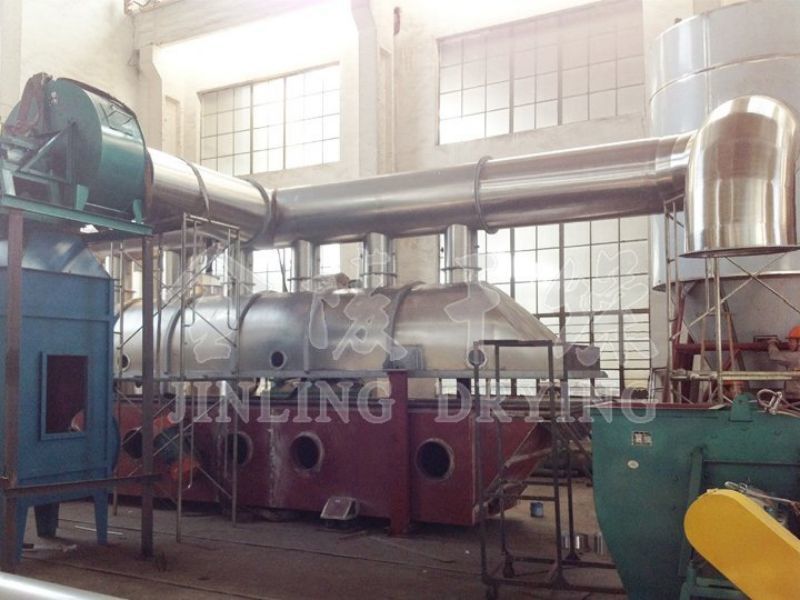 Collaborative treatment technology and equipment for sludge and biomass