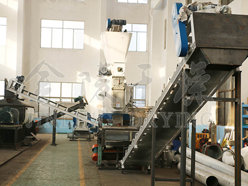 Collaborative treatment system for sludge and biomass