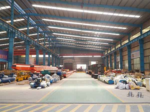 Neatly planned and well-organized spare parts warehouse to ensure timely delivery Neatly planned and well-organized spare parts warehouse to ensure timely delivery