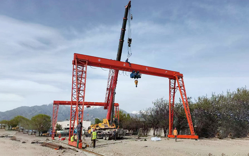 MHh electric hoist gantry crane (upper and lower fancy style)